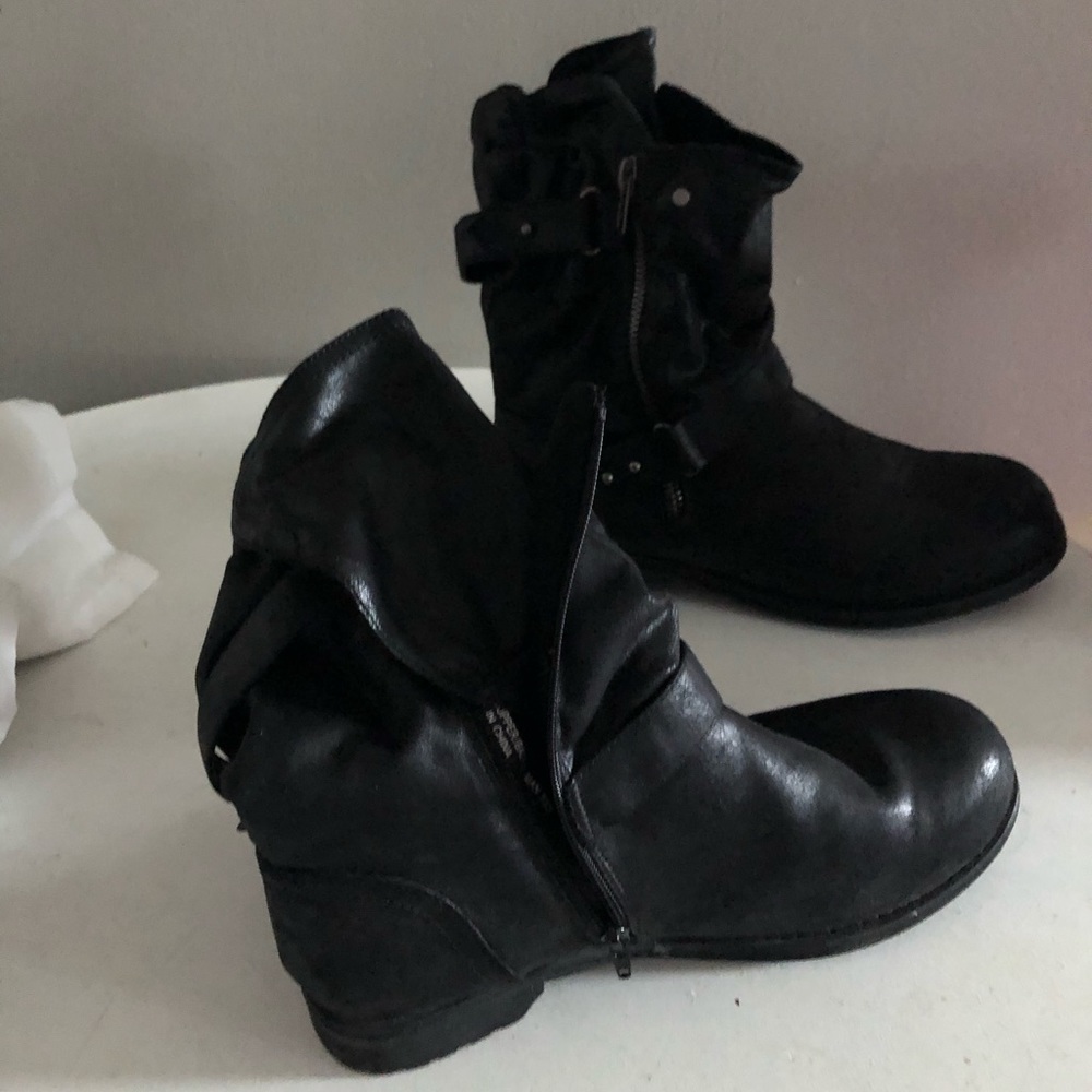 Women’s boots